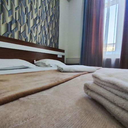 Hotel Markaz Tashkent Esterno foto